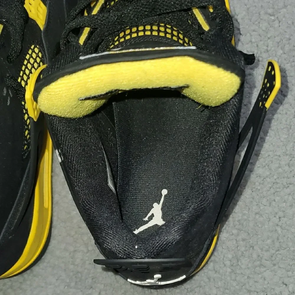 Jordan Air 4 Retro Black and Tour Yellow Mens Size 8.5 Womens 10